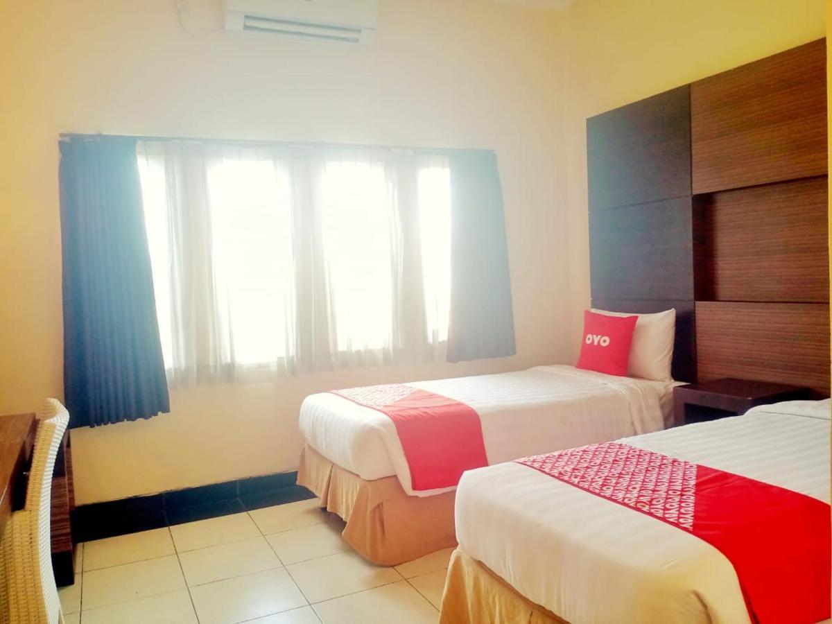 Oyo 90102 Edotel Hotel By Dbest Hospitality บันดุง ภายนอก รูปภาพ