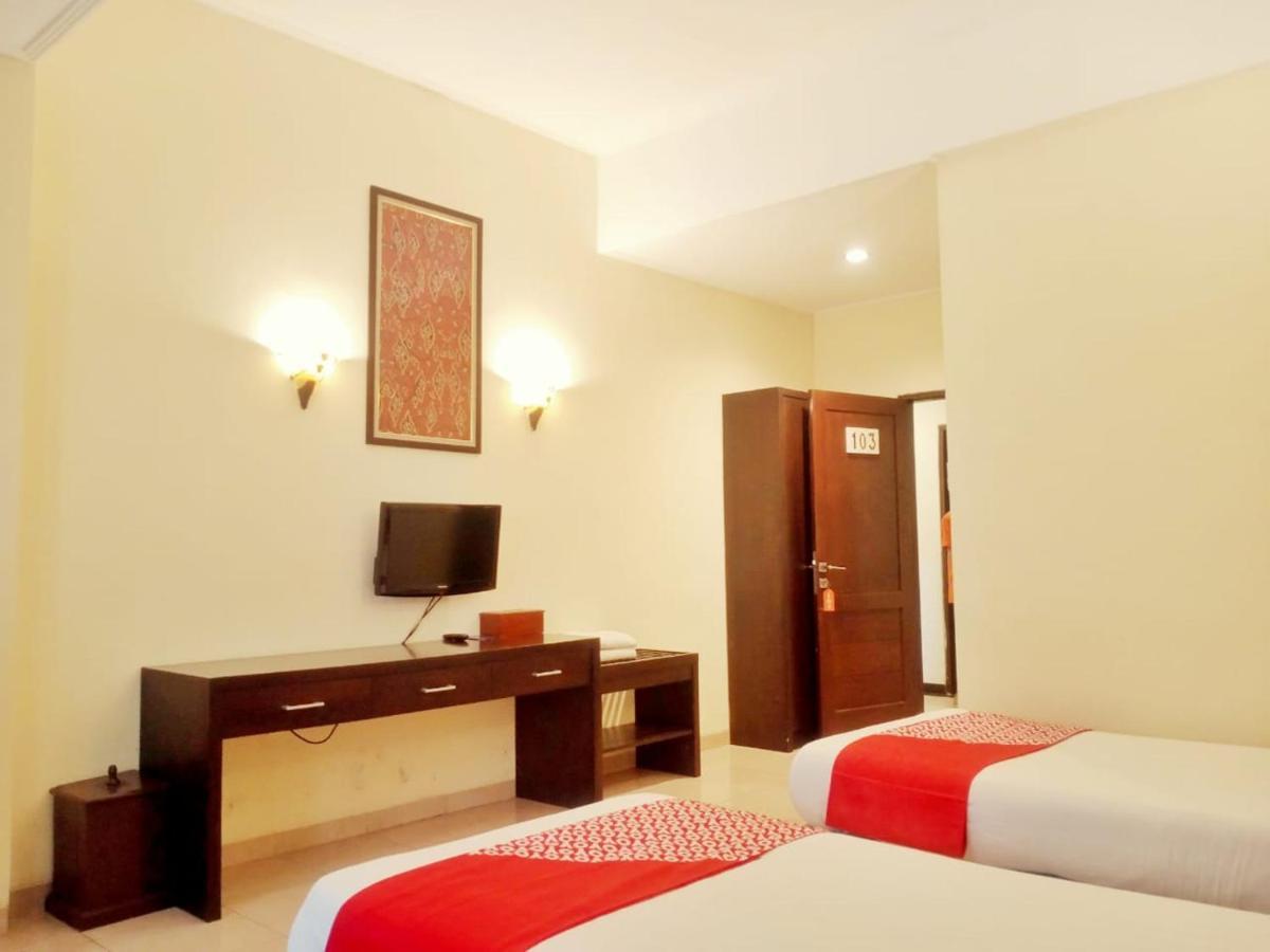 Oyo 90102 Edotel Hotel By Dbest Hospitality บันดุง ภายนอก รูปภาพ