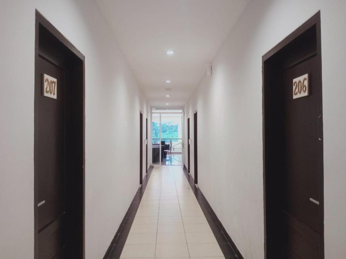 Oyo 90102 Edotel Hotel By Dbest Hospitality บันดุง ภายนอก รูปภาพ