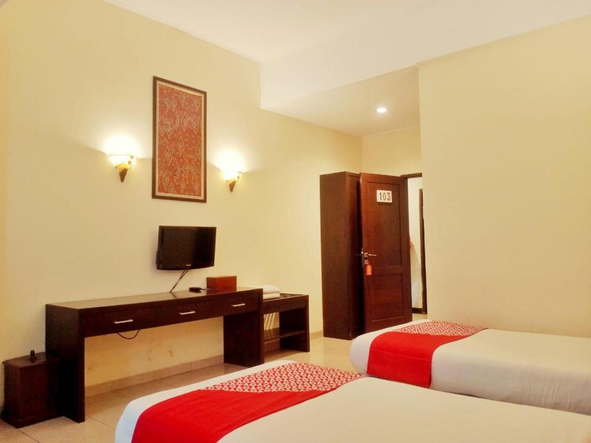 Oyo 90102 Edotel Hotel By Dbest Hospitality บันดุง ภายนอก รูปภาพ