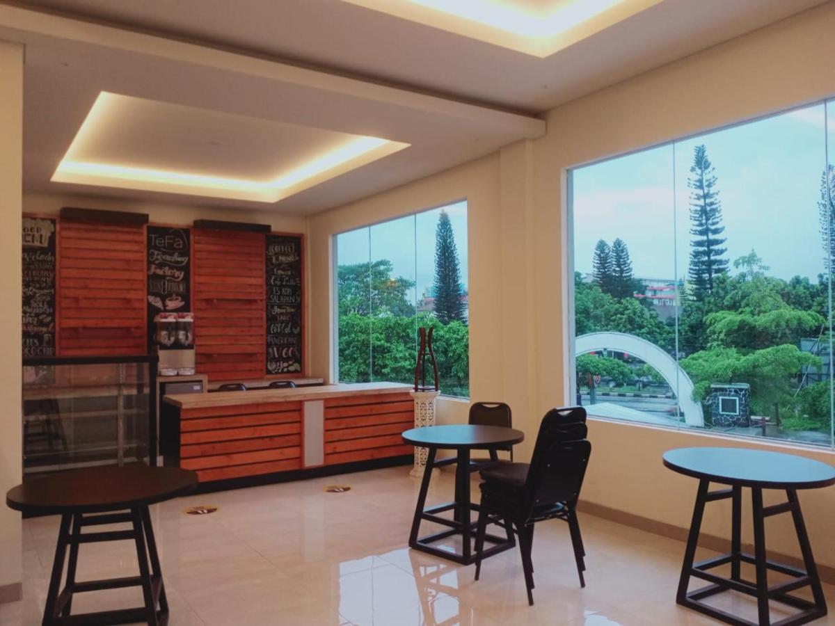 Oyo 90102 Edotel Hotel By Dbest Hospitality บันดุง ภายนอก รูปภาพ