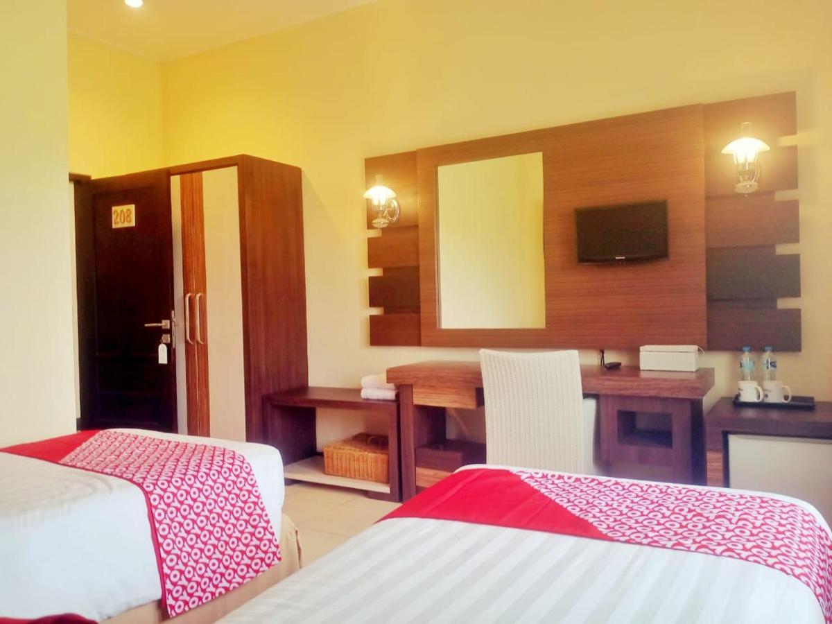 Oyo 90102 Edotel Hotel By Dbest Hospitality บันดุง ภายนอก รูปภาพ