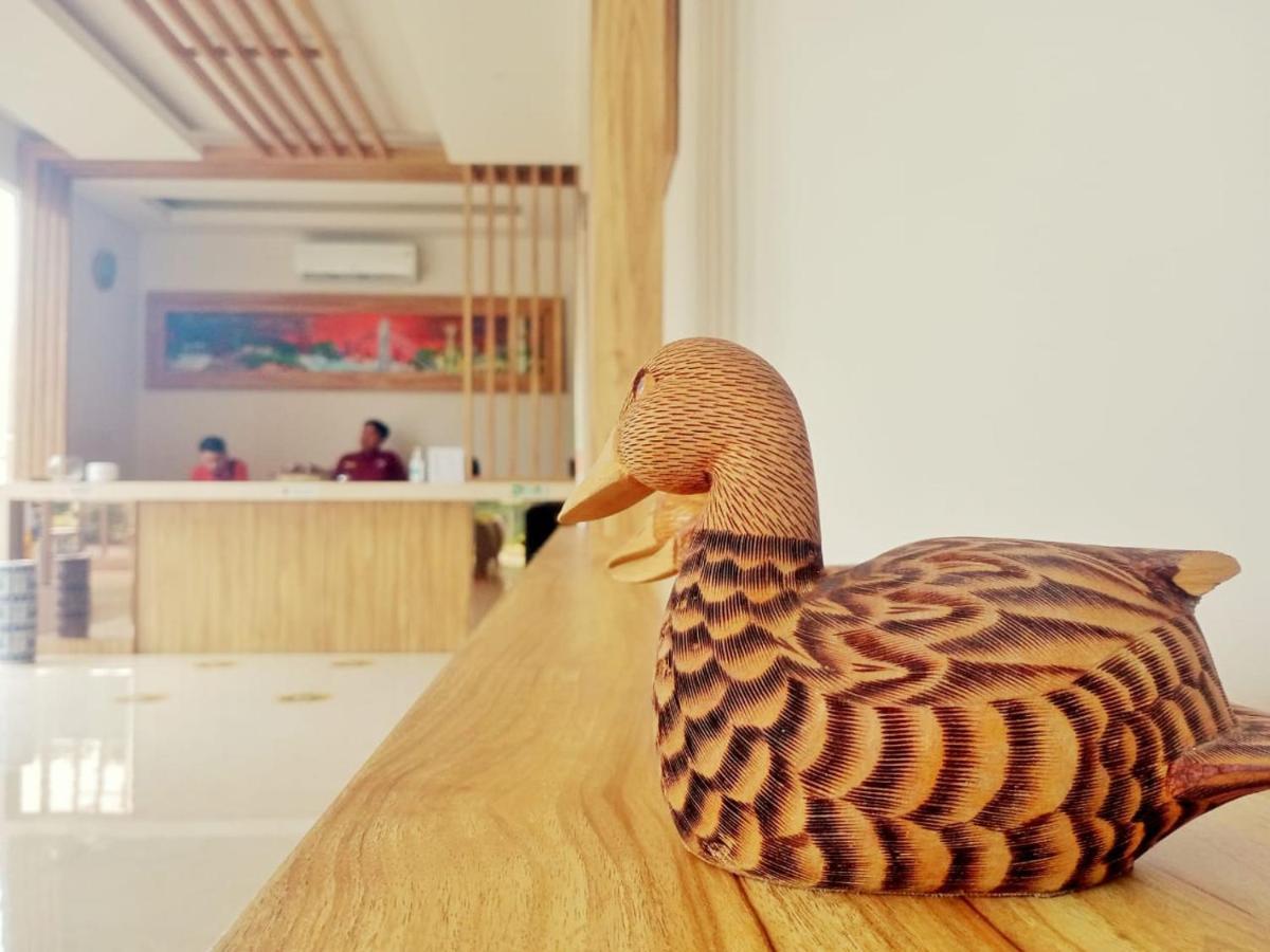 Oyo 90102 Edotel Hotel By Dbest Hospitality บันดุง ภายนอก รูปภาพ