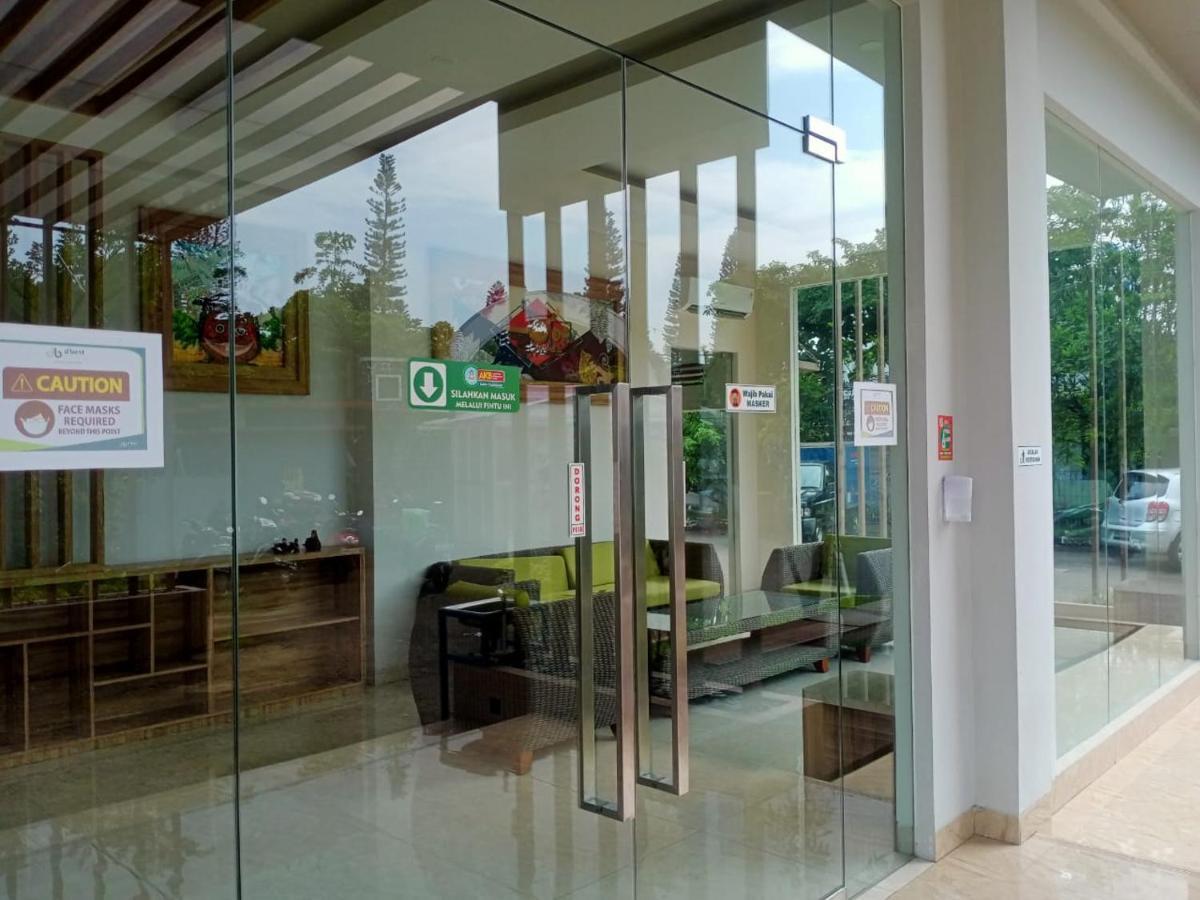 Oyo 90102 Edotel Hotel By Dbest Hospitality บันดุง ภายนอก รูปภาพ