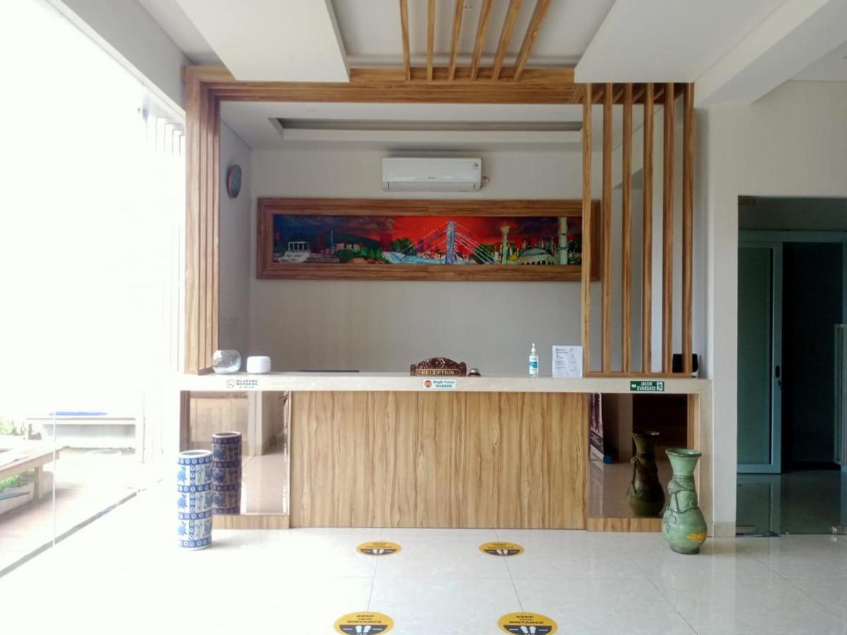 Oyo 90102 Edotel Hotel By Dbest Hospitality บันดุง ภายนอก รูปภาพ